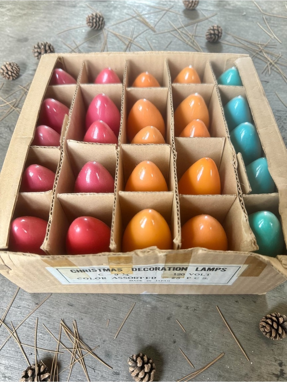 Vintage C9 Christmas Light Bulbs Set Japan Assorted Colors 25 Ct Replacement